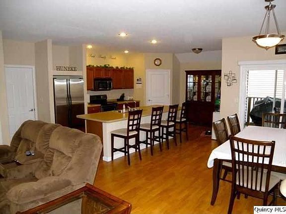 Home for Sale in Quincy, IL $198,500