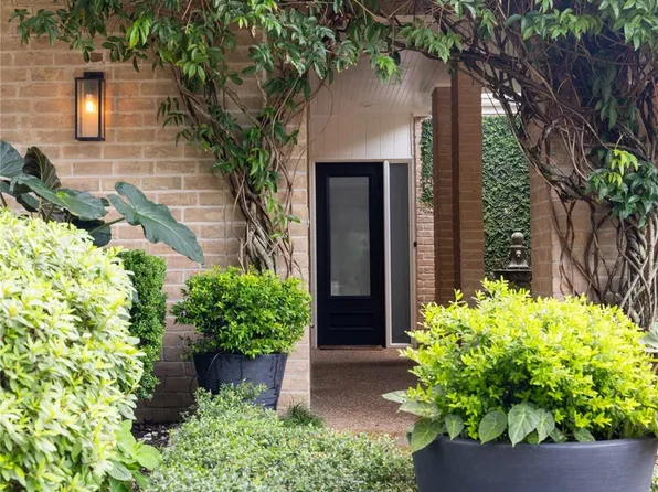 158 Glynn Way Dr, Houston, TX 77056