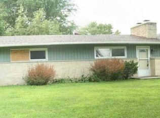 1906 Murphy Woods Rd, Beloit, WI 53511