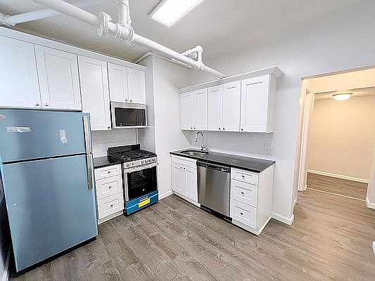 3rd image of 229 W 105th St #1B