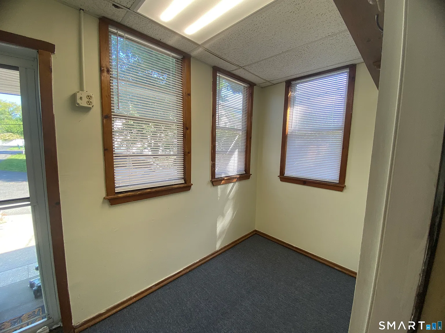 2 bed, 2.0 bath, 923 sqft, $1,900 — Photo 2
