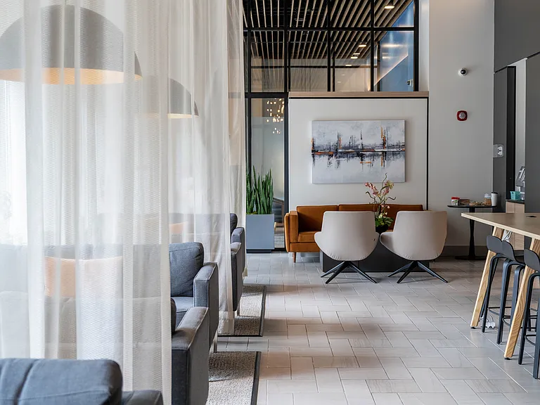 Park Lafayette Towers — Photo 9