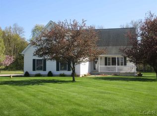 2072 Friar Tuck Cir, Adrian, MI 49221