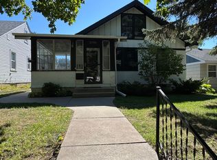 2096 Randolph Ave, Saint Paul, MN 55105
