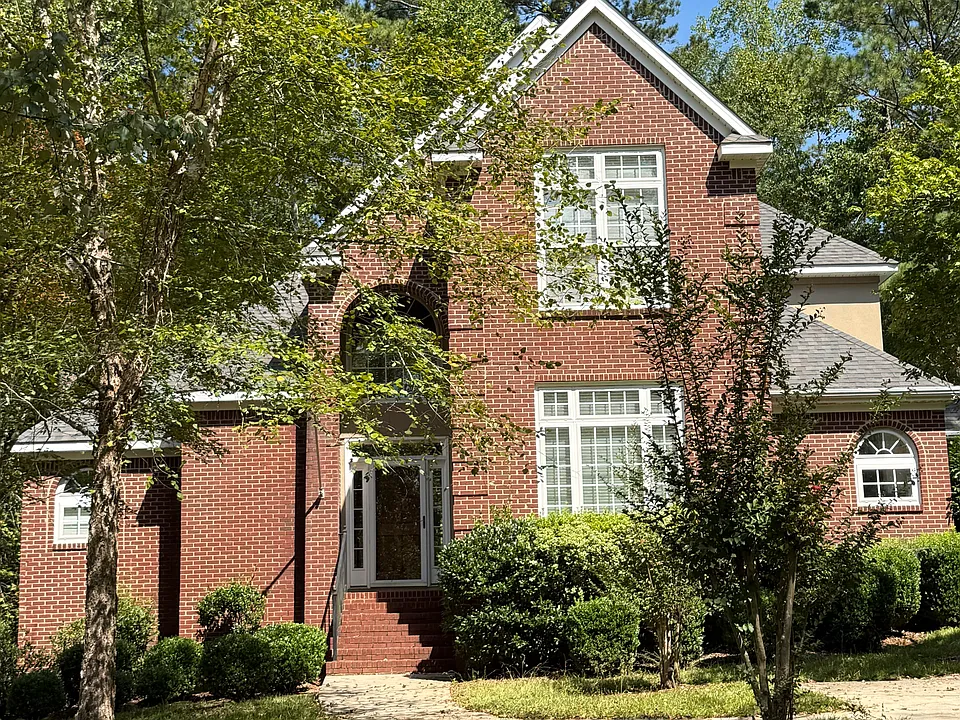 195 Barrington Hall Dr