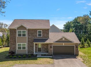 4125 Newton Rd, Commerce Township, MI 48390