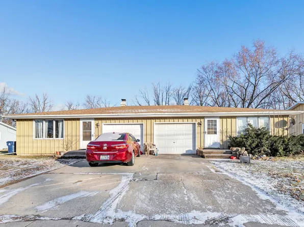 1225 De Pere St, Menasha, WI 54952