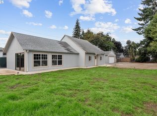 604 Holmes Ln, Oregon City, OR 97045