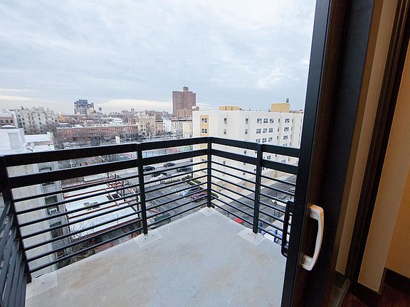 4th image of 867 De Kalb Ave #3FF