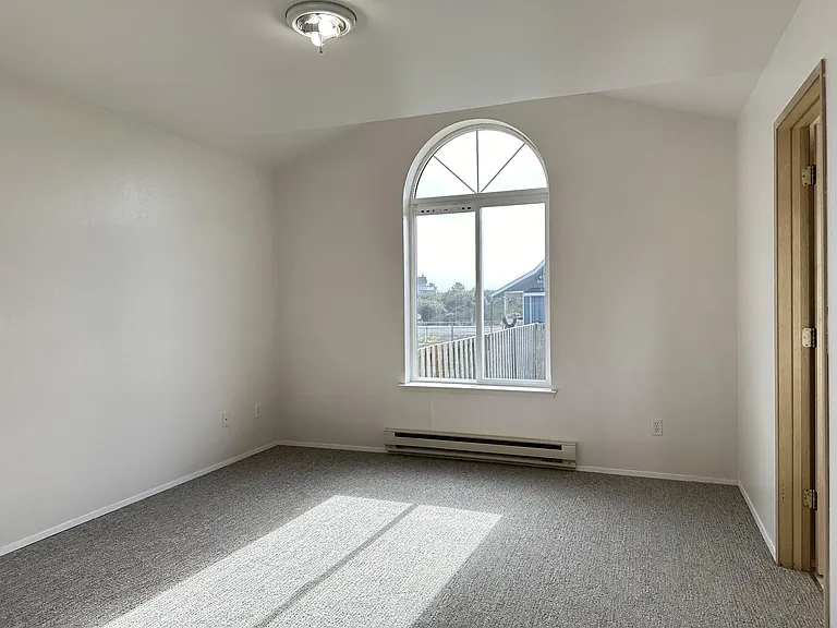 1106 Fairwood Dr SW — Photo 10