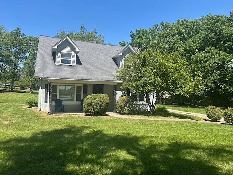 6401 Old Richmond Rd — Photo 2