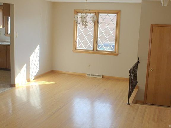 4th image of 29 Lordan Dr