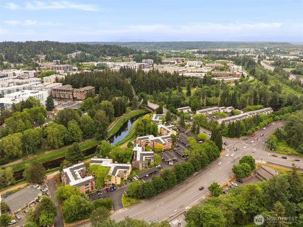 15816 NE Leary Way #5-203, Redmond, WA 98052