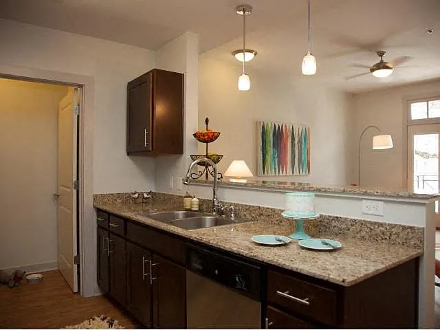 Bienville Basin Apartments — Photo 14