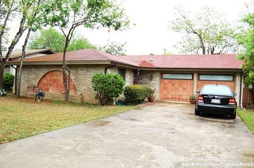 1st image of 7006 N FOREST CREST