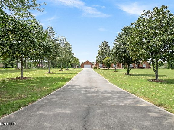 3rd image of 81 Anastasia Dr