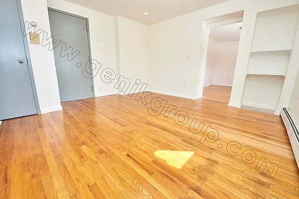 Rented by Genik Group Corp | media 8