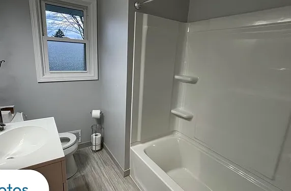 1 bed, 700 sqft, $1,200 — Photo 2