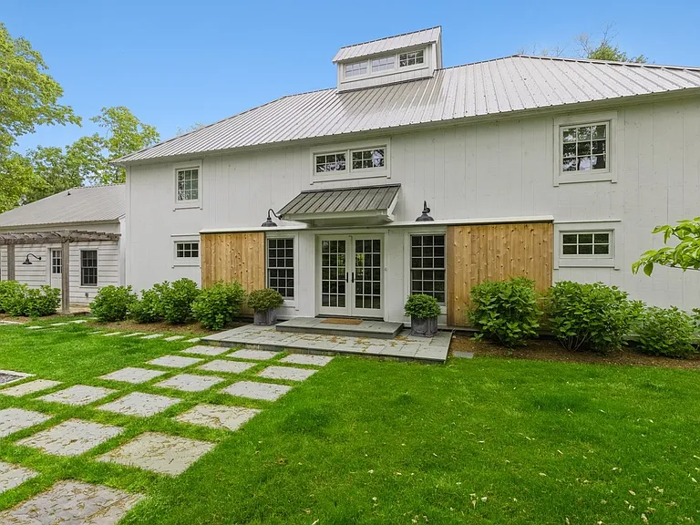4 Lee Ln — Photo 18