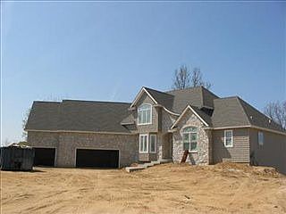 1st image of 625 Bacon Ave