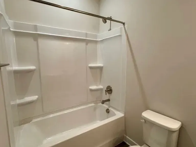 4664 Fountainbridge Ct — Photo 5