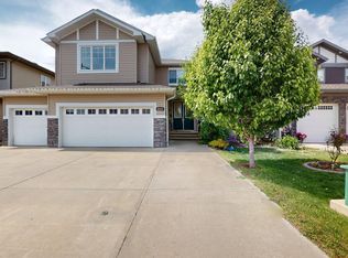 4016 8th St NW, Edmonton, AB T6T0T3