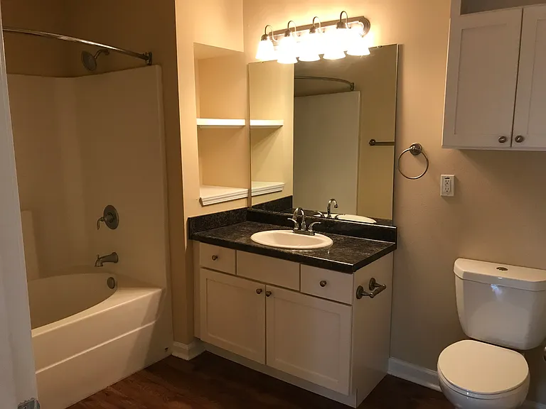 Arbor View Apartments — Photo 25
