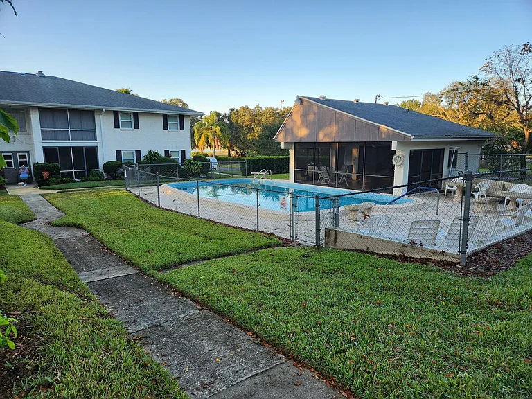 711 Springer Dr #3 — Photo 3