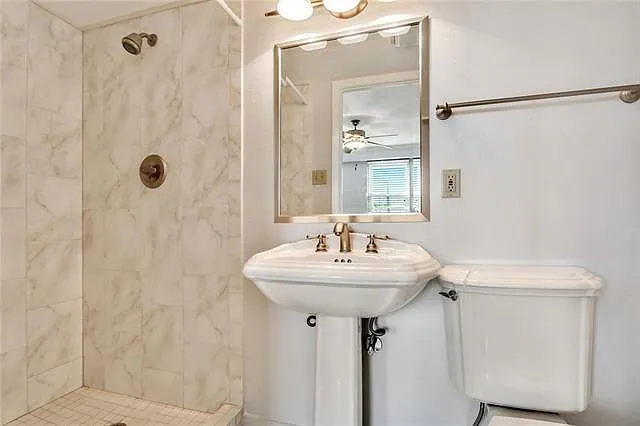 3915 Saint Charles Ave #604 — Photo 8
