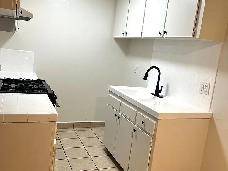 13921 YUKON LP — Photo 10