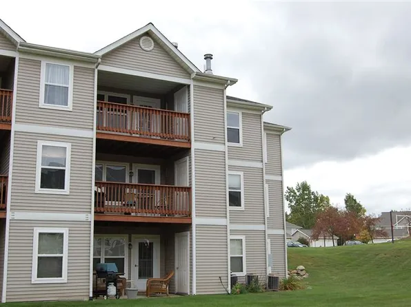 1388 Heatherwood Ln #A, Ann Arbor, MI 48108