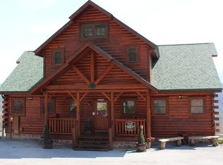 3063 Hickory Lodge Dr, Sevierville, TN 37862
