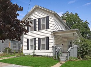 1062 Broadway Ave NW, Grand Rapids, MI 49504