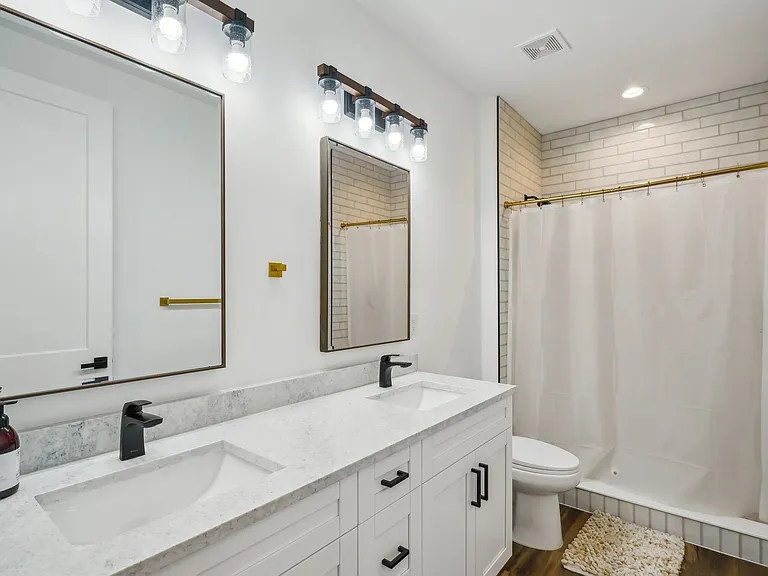 7302 S Elliott St — Photo 22