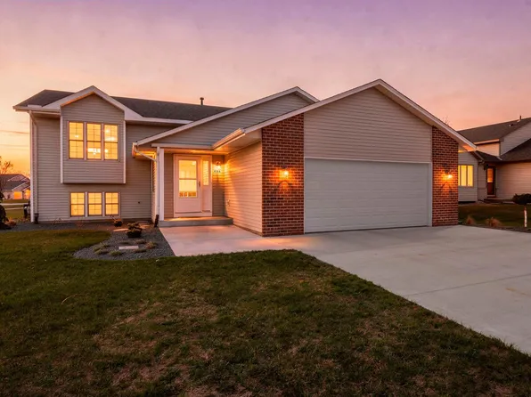 4186 156th St W, Rosemount, MN 55068