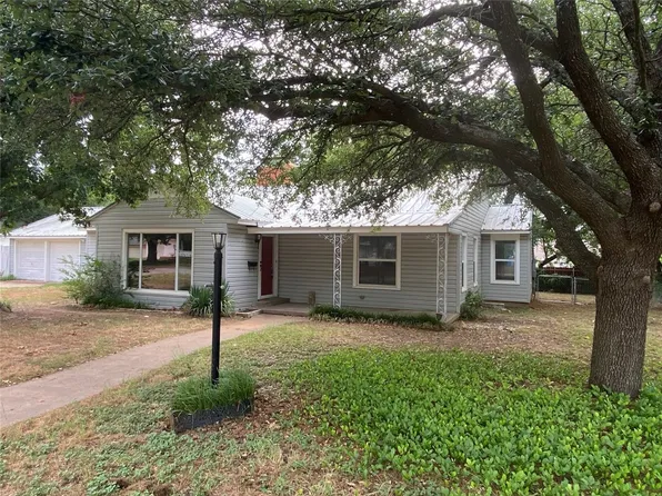 1602 Crestwood Dr, Mineral Wells, TX 76067