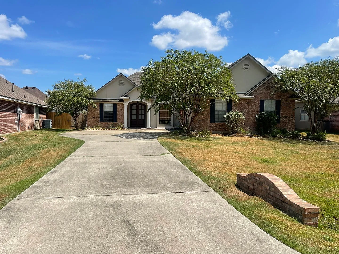 Benton Beauty in Palmetto Place Subdivision — Photo 2