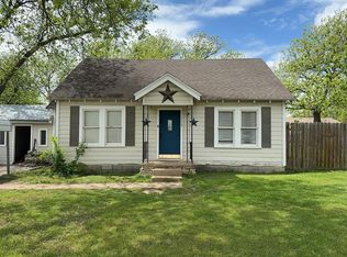 1113 N Lane St, Comanche, TX 76442