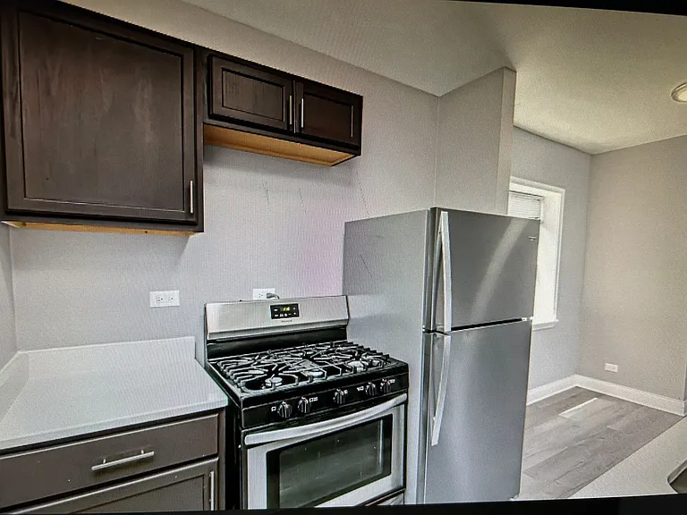 4611 S Drexel — Photo 5