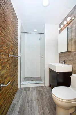 Rented by REAL New York | media 26