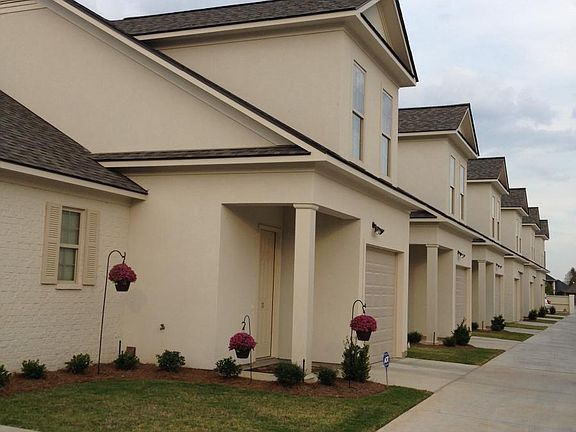 2 Bedroom, 2 1/2 bath plus bonus room