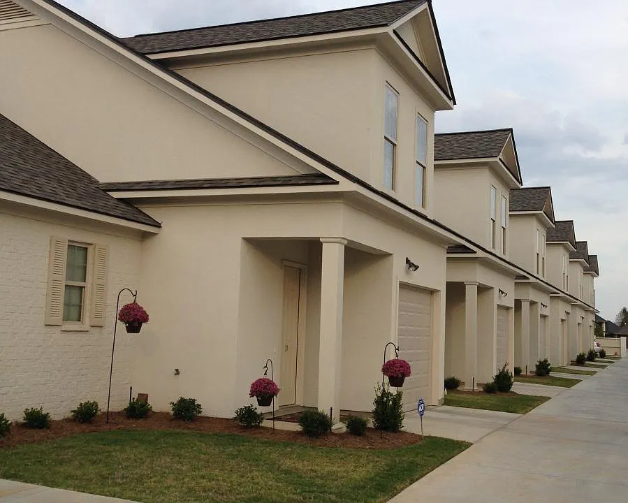 2 Bedroom, 2 1/2 bath plus bonus room