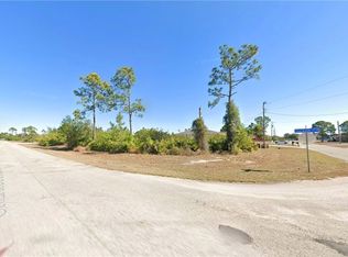 635 Chambers St E, Lehigh Acres, FL 33974