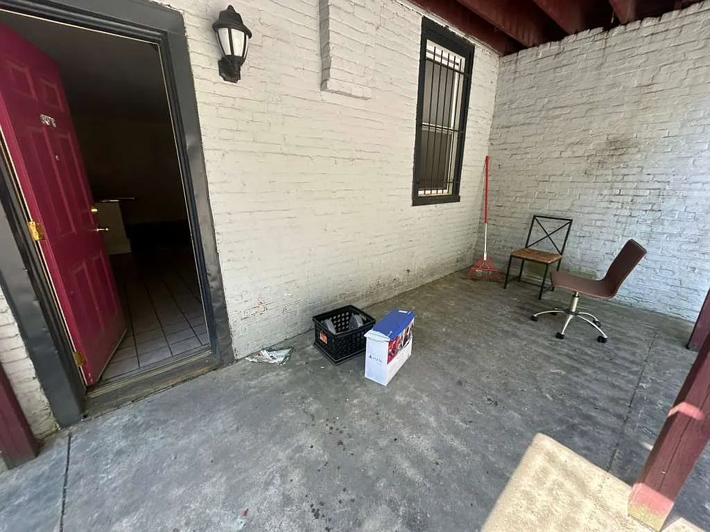 2 bed, $1,350 — Photo 4