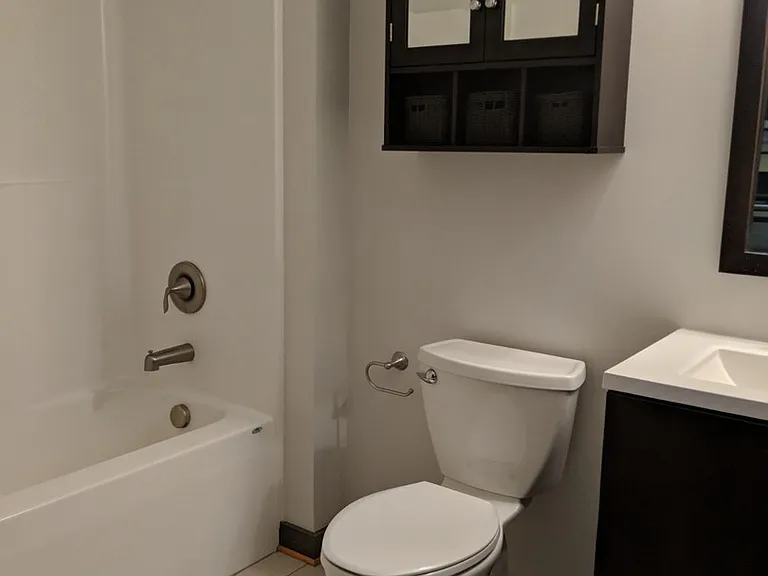 110 Campbell Ave SW — Photo 4