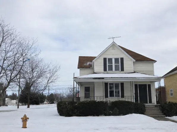 1102 Oakes St #1/2, Marinette, WI 54143