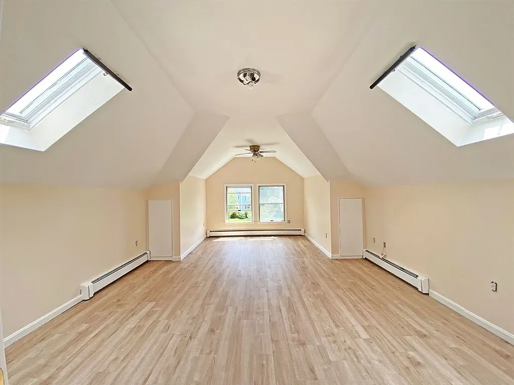 1 bed, $2,650 — Photo 2