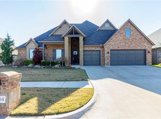 204 NW 151st St, Edmond, OK 73013