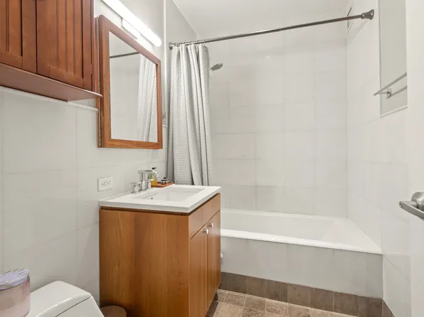 10 West End Avenue image 14 of 19