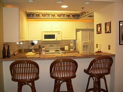BREAKFAST BAR